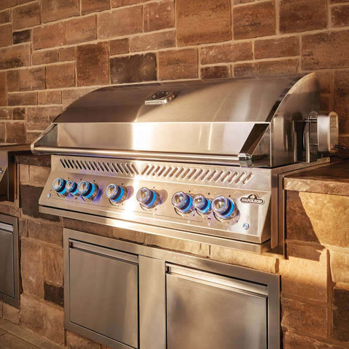 Napoleon Built-In 700 Series 44-inch Gas BBQ Grill with Rear Infrared Burner BIG44RB-1